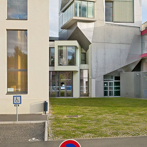 Bâtiment administratif d'entreprise dit bureaux centraux et maison d'administration, actuellement centre culturel dit Les Ateliers du Jour