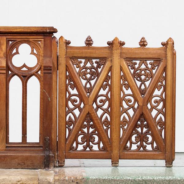 Clôture de choeur, table de communion de style néo-gothique