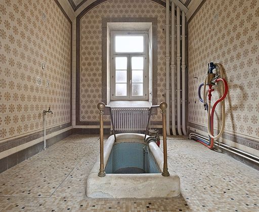 Salle de bain de l'angle de l'aile droite et du corps central.