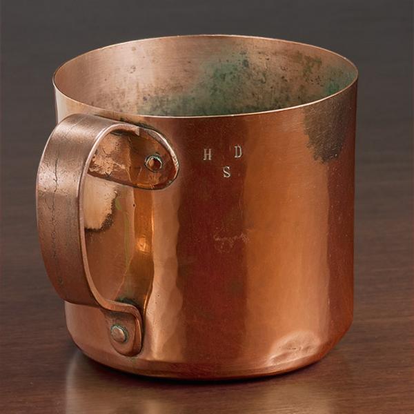 Pot à couler la lessive (?)