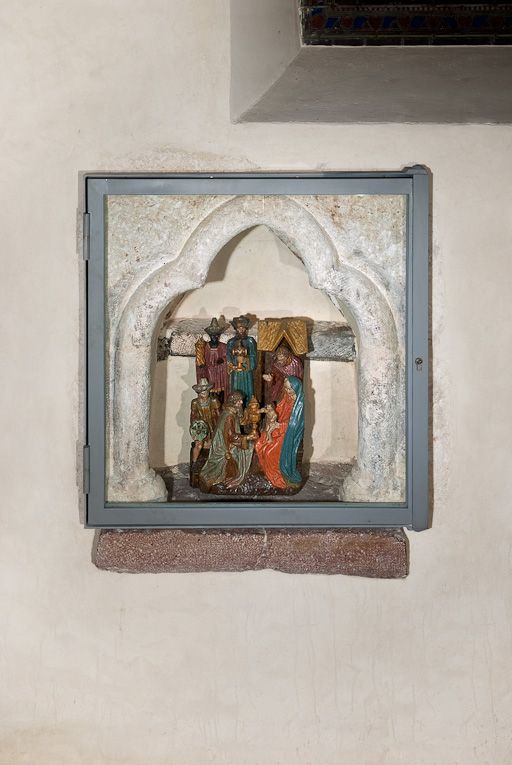 Lavabo de la chapelle du bas-côté droit.