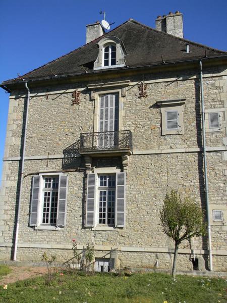 Façade sud du château.