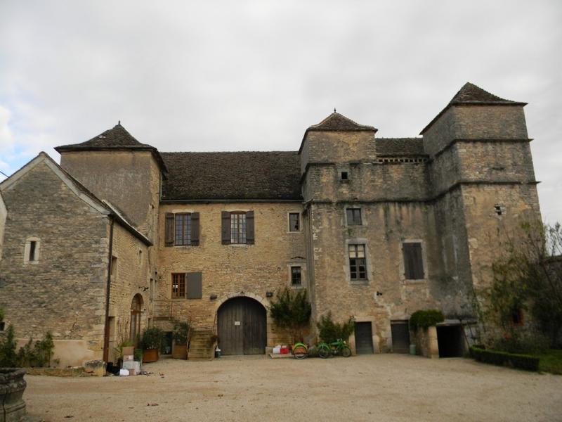 Façade sud du château.