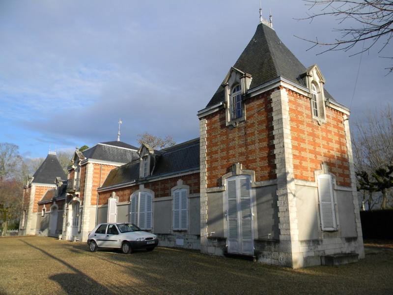 Façade ouest du corps de bâtiment est.