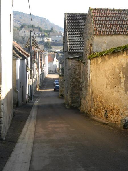 Vue de la rue de la Charrière, vers le nord.