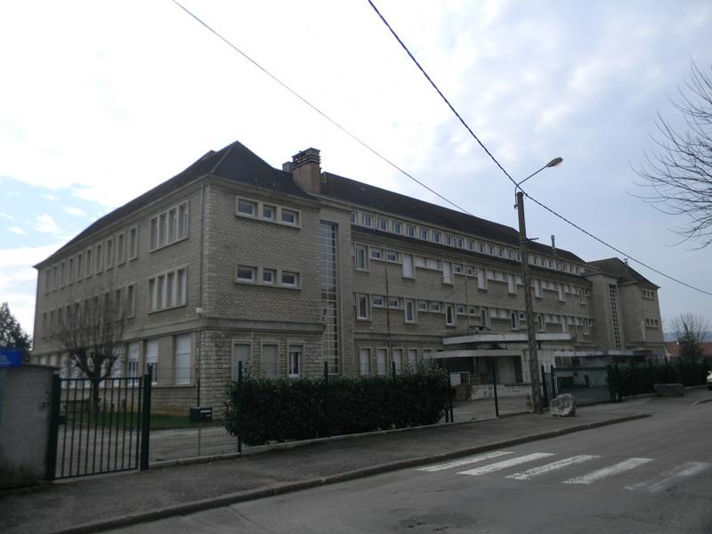 Façade nord du bâtiment au nord.