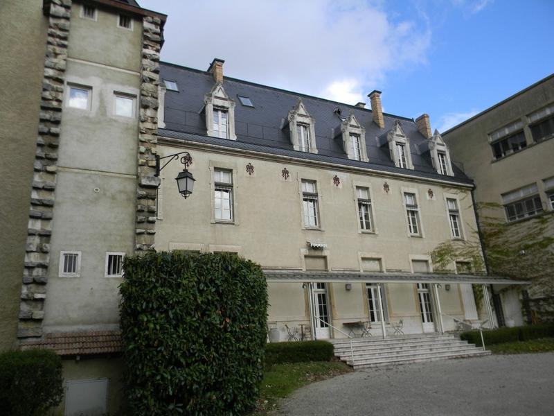 Pensionnat, actuellement bijouterie Rolot et Lemasson