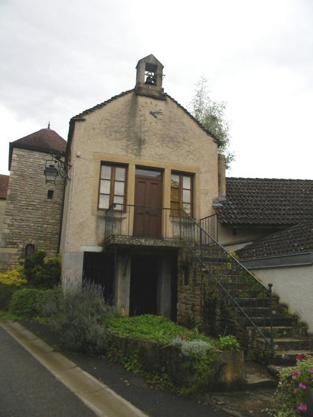 Façade ouest de la mairie.