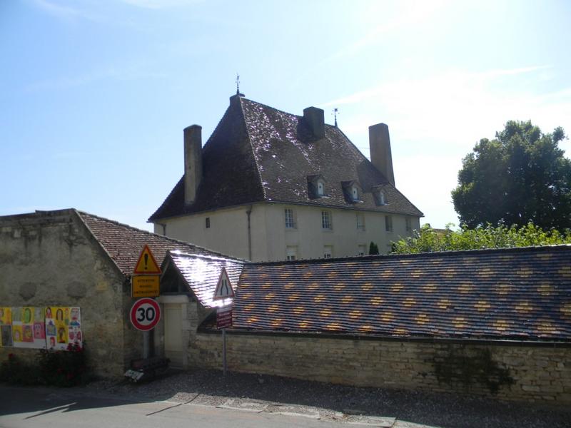 Angle nord-est.