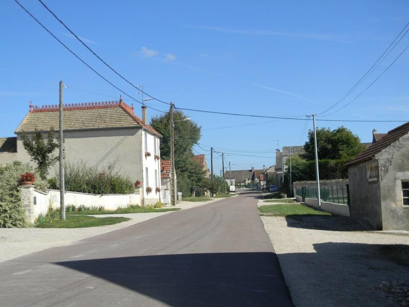 Vue vers l'est (rue Mercey).