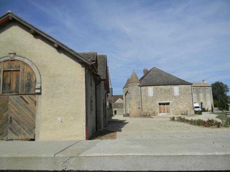 Façade sud de l'ancien château, 6 rue de l'Eglise.
