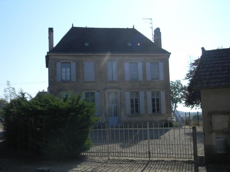 Façade ouest de l'école 6 rue Saint-Reverien.