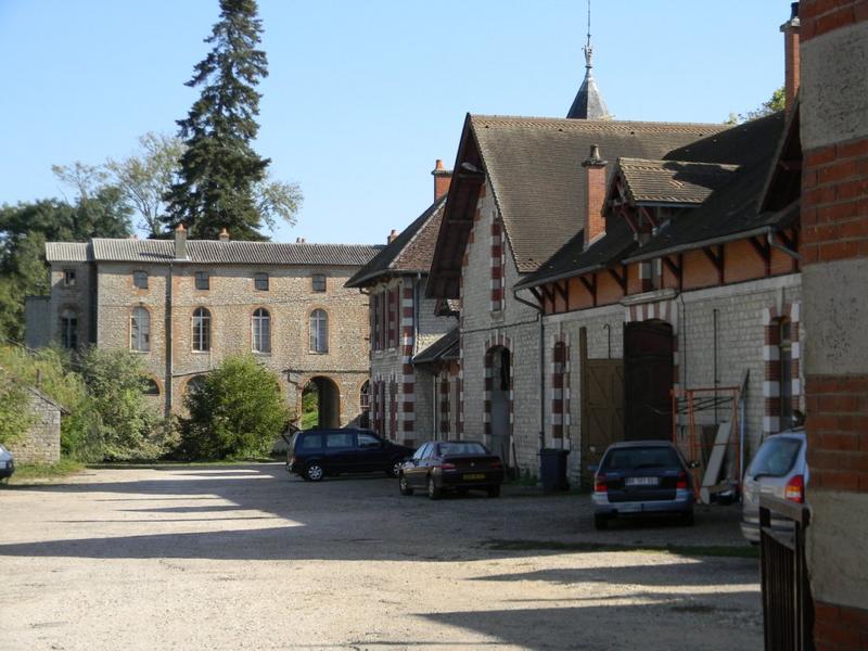 cour vue vers l'est.