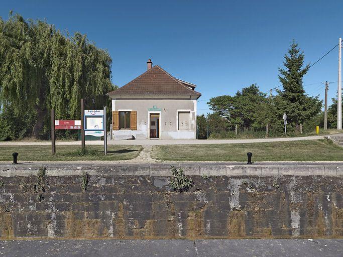 Site de l'écluse 61 du versant Saône, dite de Grand Ouges (canal de Bourgogne)