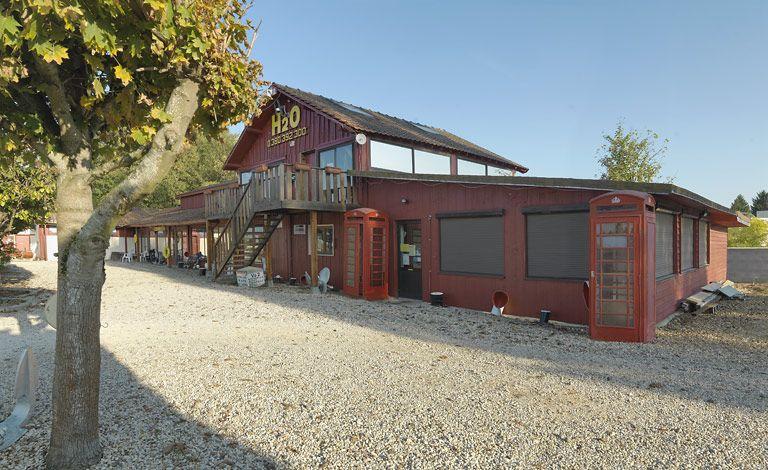 Remise transformée en capitainerie H2O.