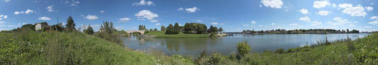 Vue d'ensemble du débouché du canal dans la Saône.