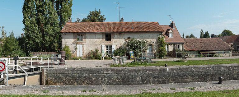 Site de l'écluse 08 du versant Saône, dite de Vandenesse (canal de Bourgogne)
