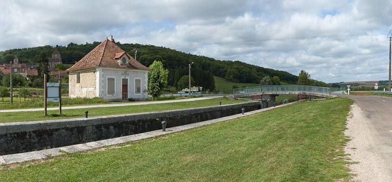 Vue d'ensemble du site d'écluse.