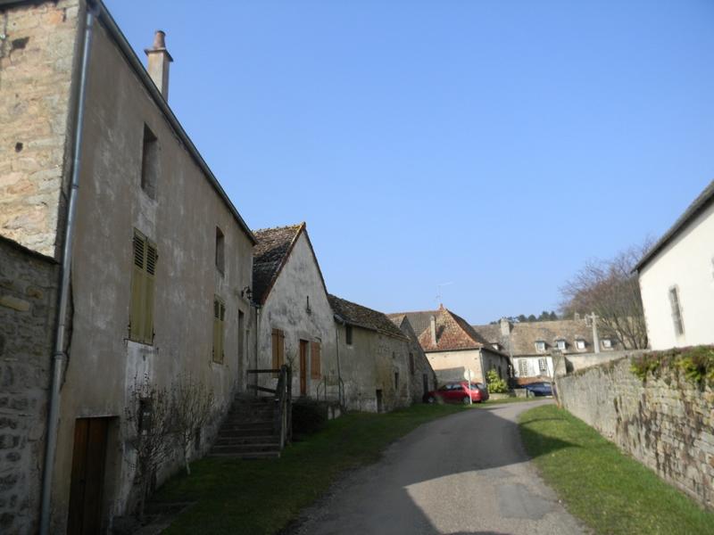 Vue vers l'ouest (rue de l'Eglise).