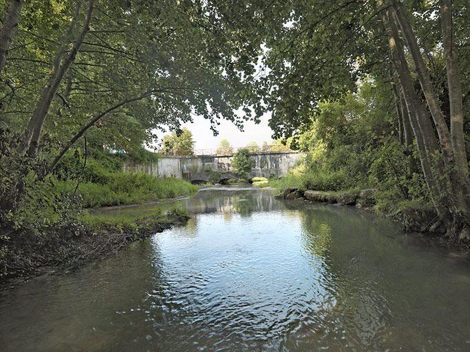 Le pont canal enjambant le Créanton.