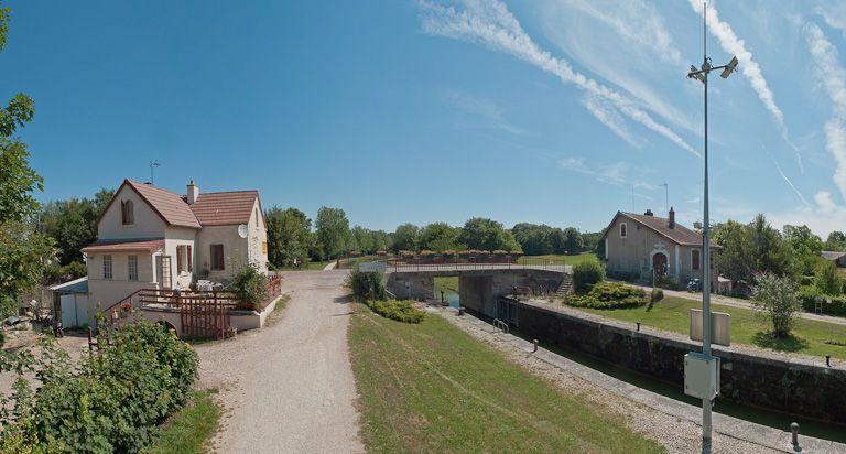 Vue d'ensemble du site d'écluse.