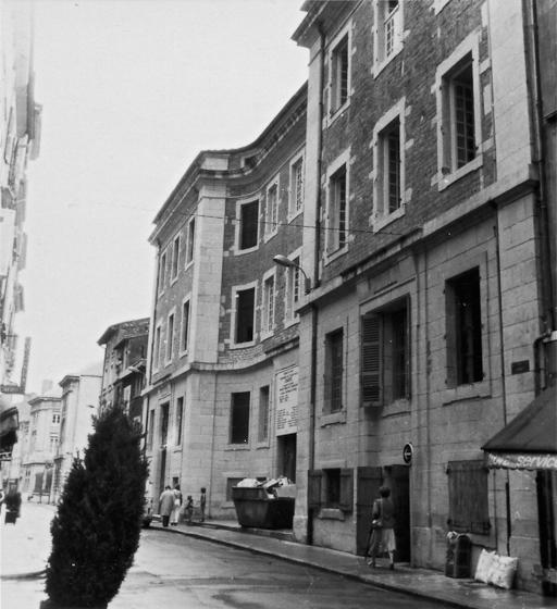 Façade rue Carnot.