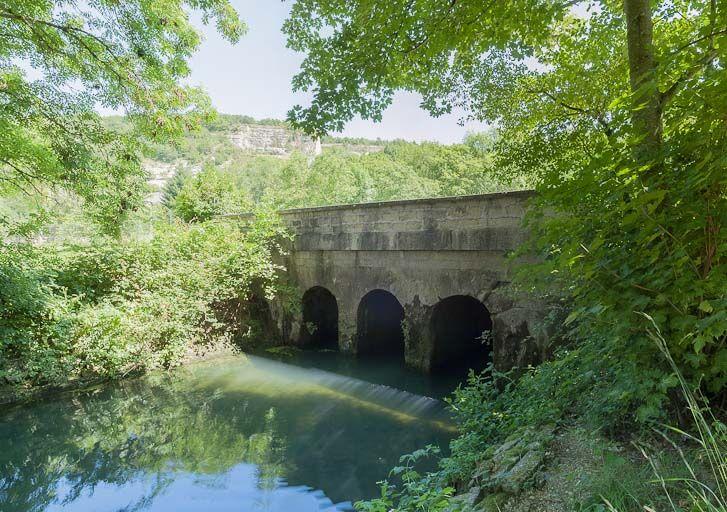 Aqueduc.