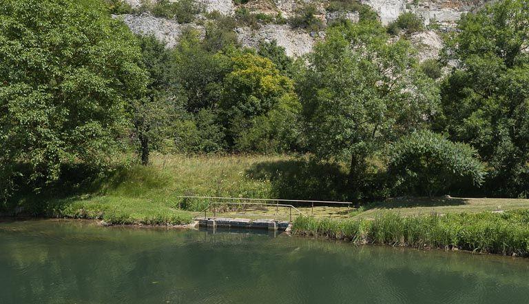 Arrivée de la rigole dans le canal.