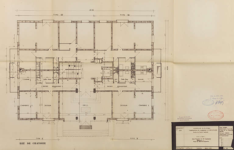Bâtiment A à K : troisième tranche de 52 logements, bâtiment G, plan du rez-de-chaussée ; L. Robert, G. Denise, avril 1965. (Archives municipales Cosne-Cours-sur-Loire, 200 W 20 - PC 821)