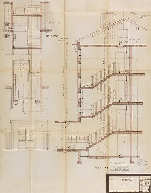 Bâtiment A à K : deuxième tranche, bâtiment E, plan, coupes et élévation de la cage d'escaliers ; L. Robert, G. Denise, septembre 1962. (Archives municipales Cosne-Cours-sur-Loire, 200 W 12 - PC 592)