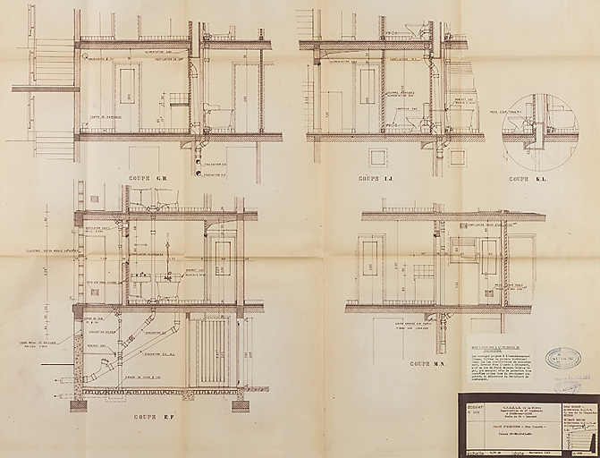 Bâtiment A à K : deuxième tranche, bâtiment E, coupes ; L. Robert, G. Denise, septembre 1962. (Archives municipales Cosne-Cours-sur-Loire, 200 W 12 - PC 592)