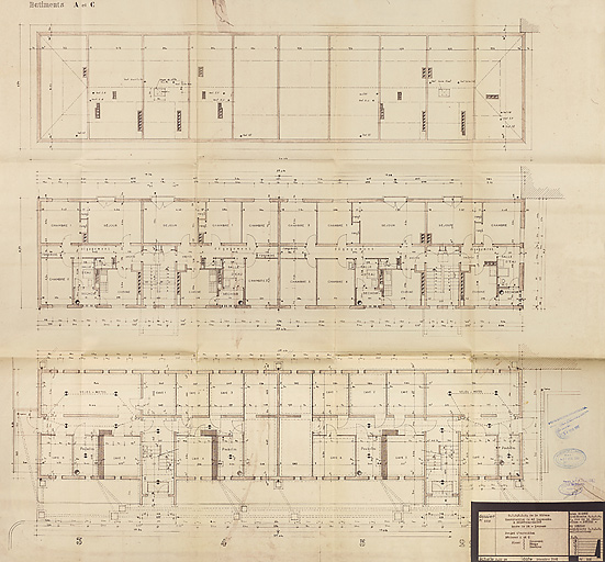 Bâtiment A à K : première tranche de 48 logements, bâtiments A et C, plans du sous-sol, d'étage courant et des combles ; L. Robert, G. Denise, décembre 1961. (Archives municipales Cosne-Cours-sur-Loire, 200 W 11 - PC 542)