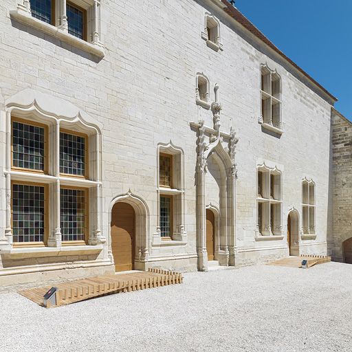 Logis des Hôtes : façade.
