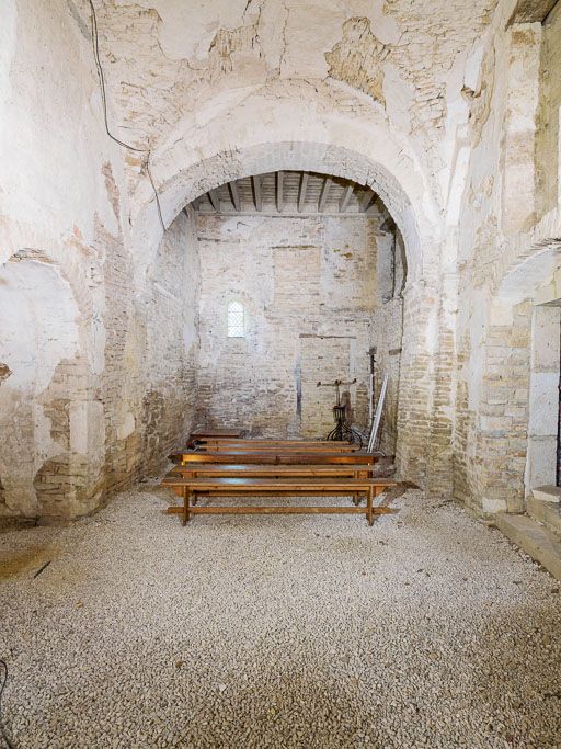 Ancienne chapelle : vue vers le Sud.