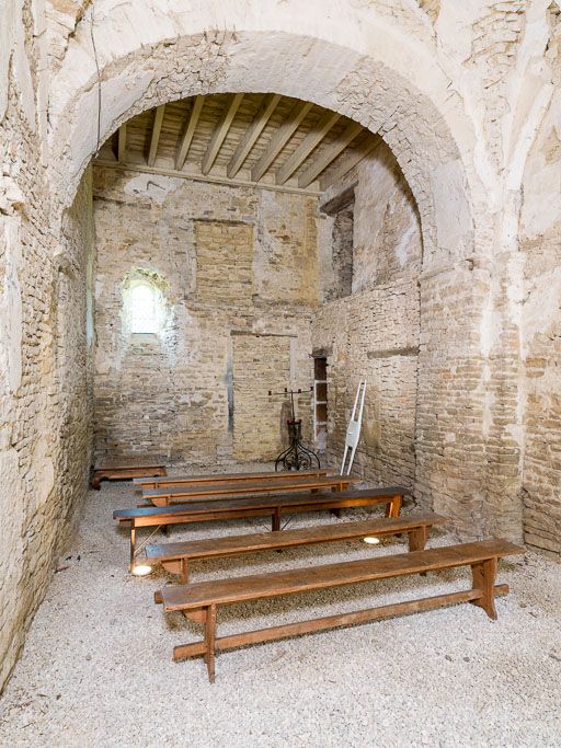 Ancienne chapelle : vue vers le sud, de trois-quarts.