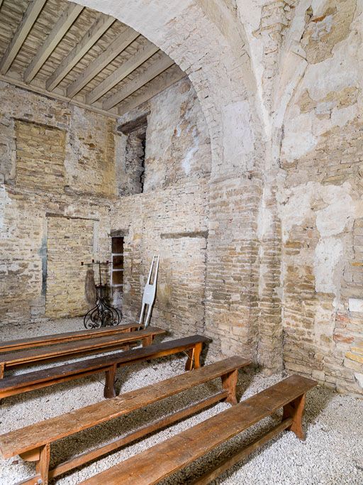 Ancienne chapelle : vue de l'angle sud-ouest.