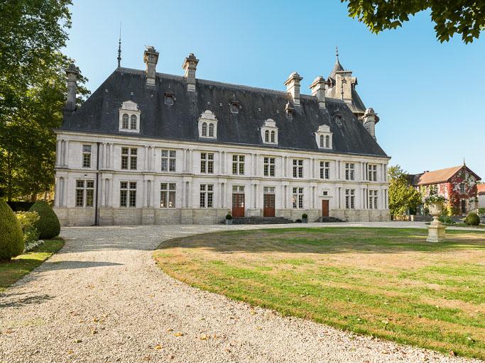 Façade nord du château.