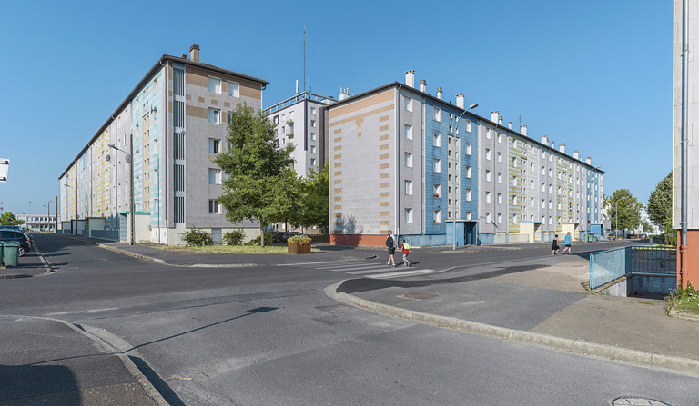 Bâtiments E et I, façades antérieures et latérales.