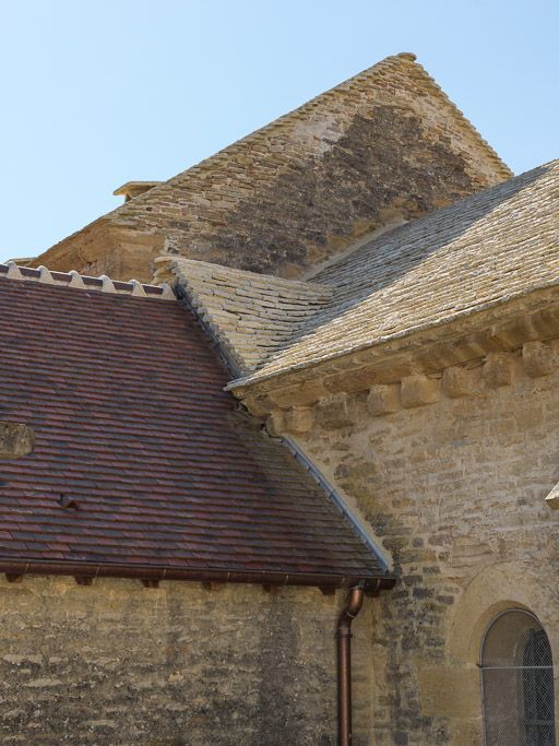 Détail des toitures du choeur, de la chapelle nord-est et de la nef.