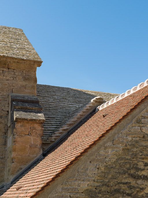 Détail des toitures du choeur, de la chapelle nord-est et de la nef.