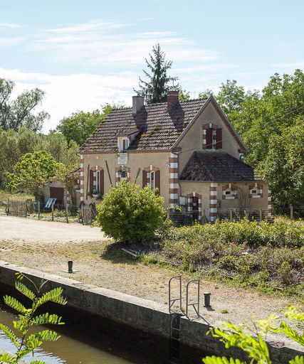 Site de l'écluse 02 de l'embranchement de Vermenton, dite de la Noue (canal du Nivernais)
