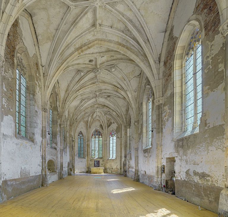 Intérieur de la chapelle, depuis l'entrée.