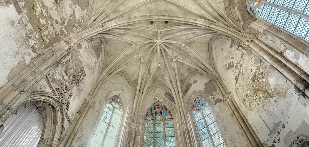 Intérieur de la chapelle : voûtes du choeur.