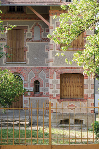 Façade principale, avant-corps latéral.