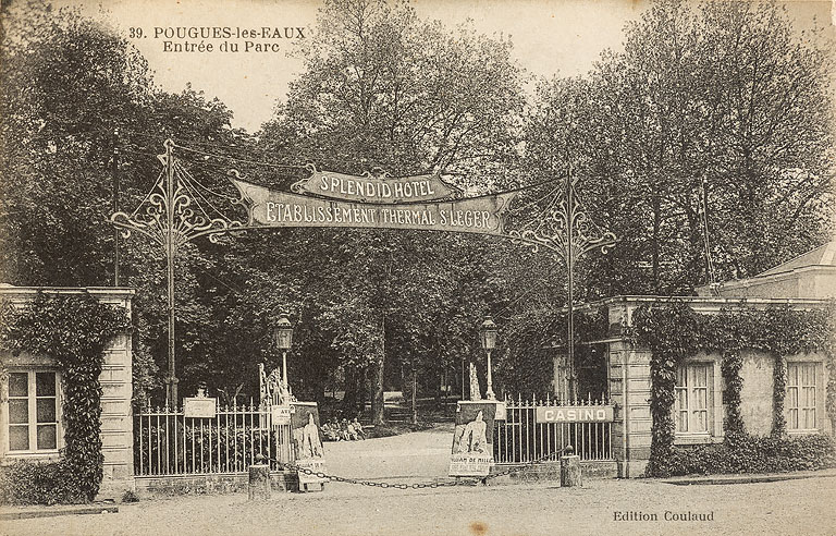 Pavillons d'entrée vers 1910.