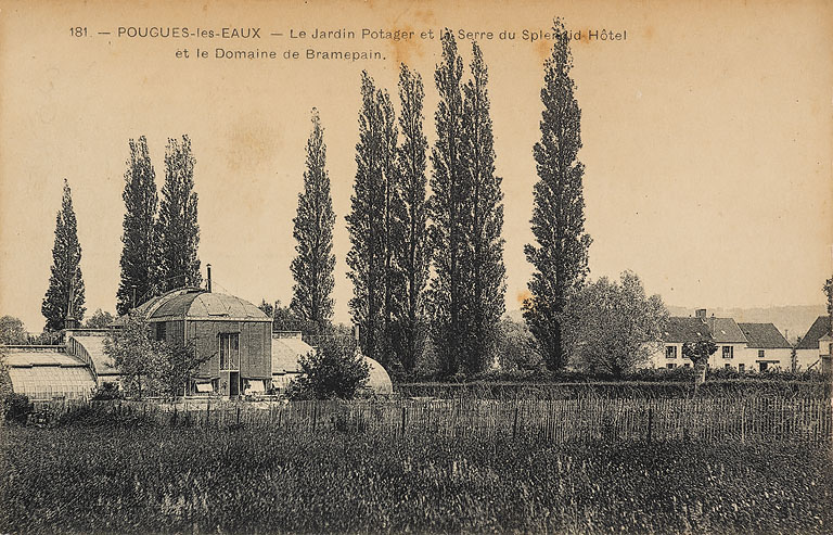 Vue de la serre et du jardin potager au début du 20e siècle.