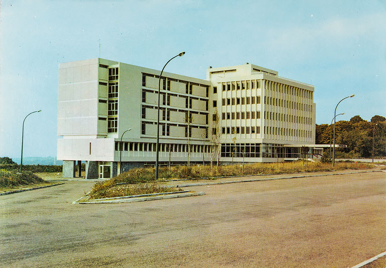 Vue depuis le sud-est.