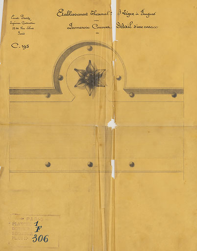 Promenoirs d'Ernest Panz (1895) : détails d'une rosace, motif décoratif de bordure de toit.