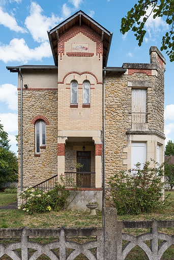 Vue depuis l'ouest.