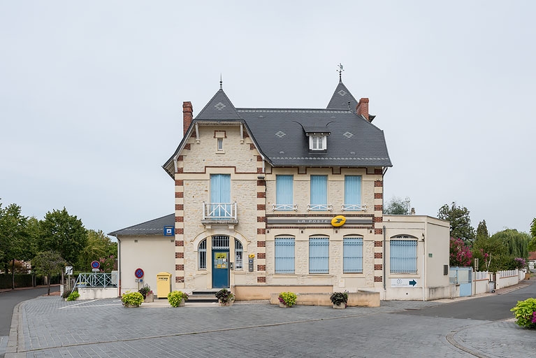Façade, vue de face.